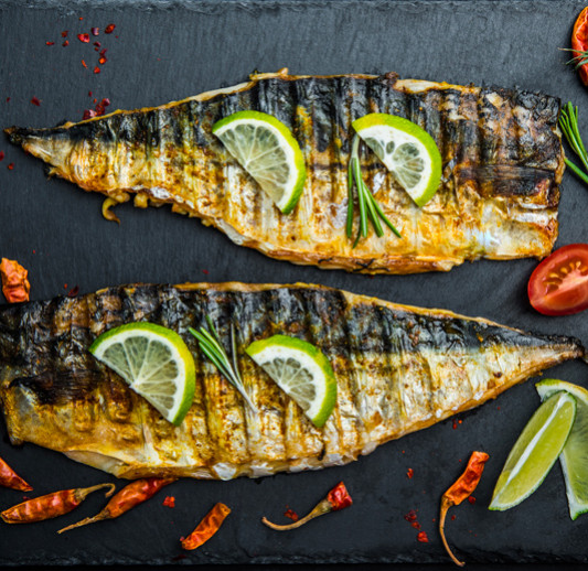 Maquereaux marinés, cuit à la plancha, saveur citron et fines herbes